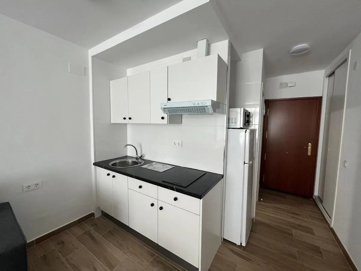 Ver621 - Estudio Con Vistas Al Mar, Wifi, Piscina, Centro A 100 Metros, Playa A 600 Metros Torremolinos 0*,  Španělsko